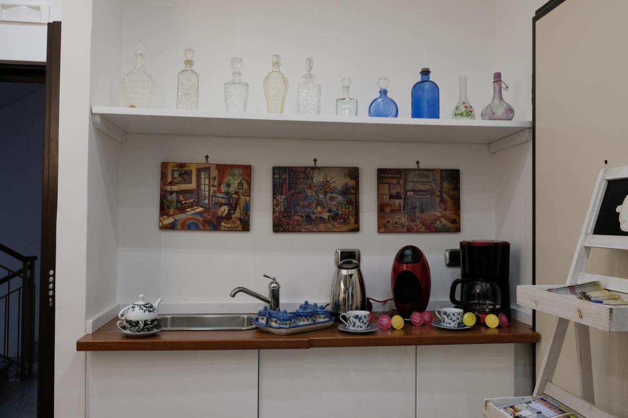 Casa Marina Bed & Breakfast Наполи Екстериор снимка